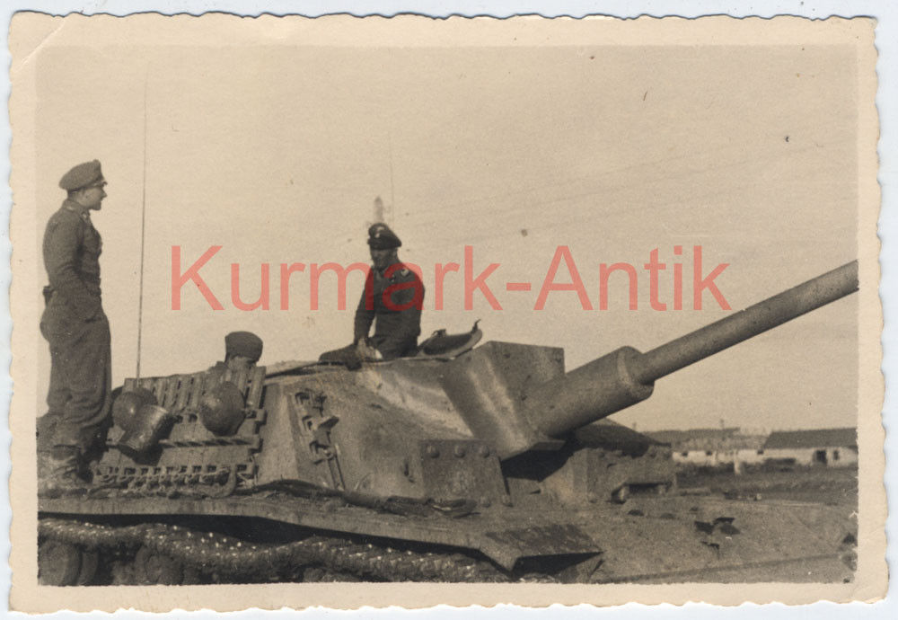 Foto Wehrmacht 3. TK Panzer Div. Stug Sturmgeschütz Charkow camo
