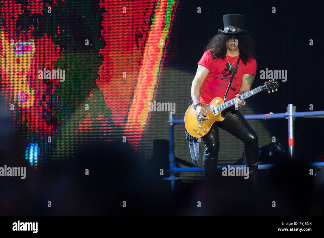 guns-n-roses-perform-in-the-not-in-this-