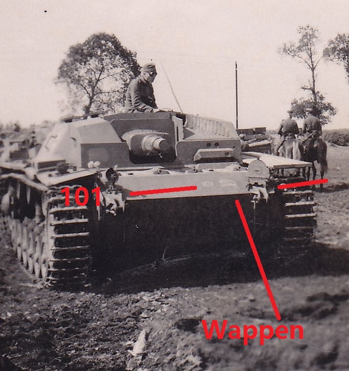 Sturmgeschütz STUG III Front mit Wappen und Kenn