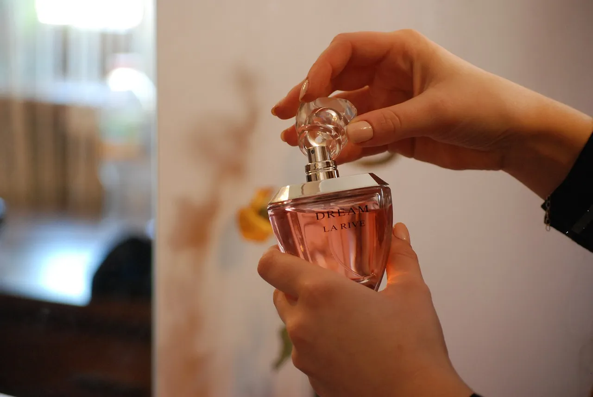 ¿Cuáles son los perfumes con olor a bebé? Estos son los ideales para primavera