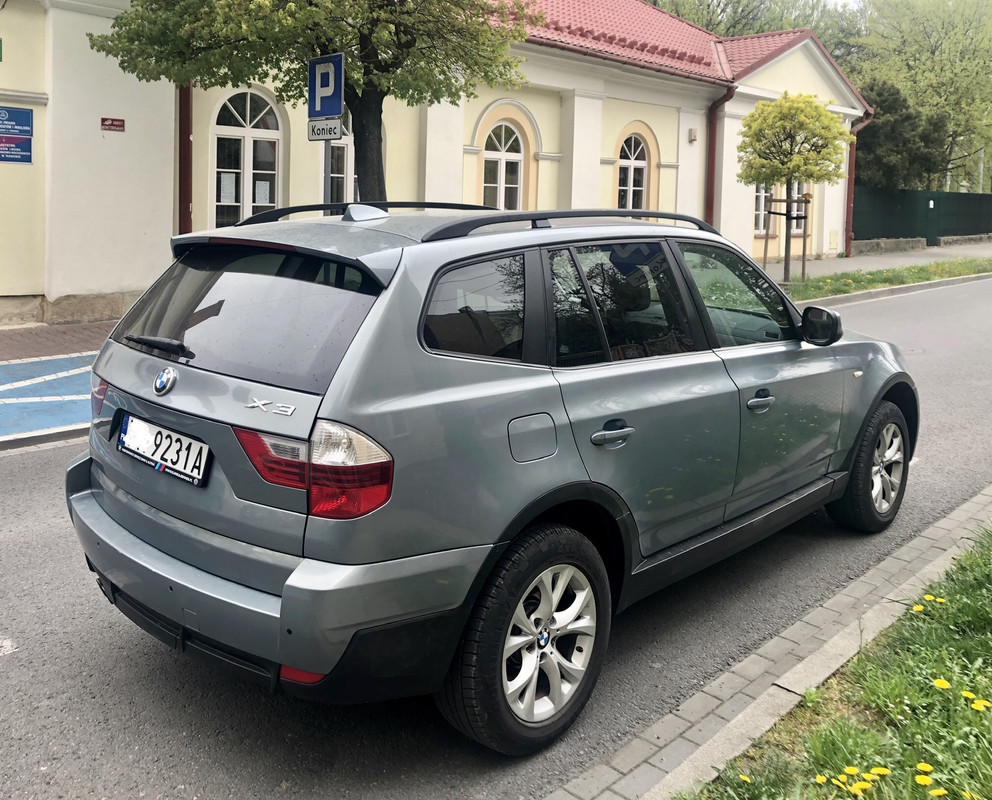 EB8580B9-C82D-4C1B-A16C-C15D4721C216