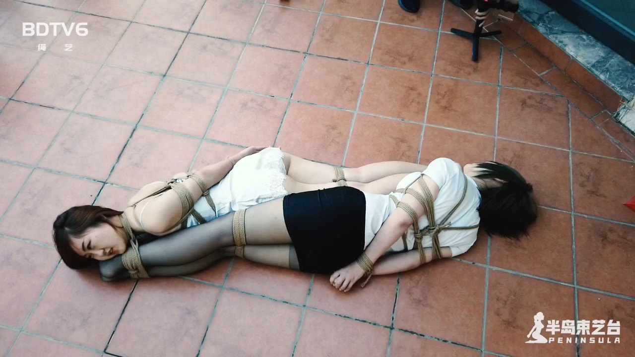 半岛束艺 两个大一新生开学前最后的疯狂 拉丁布玛.mp4_20201202_132905.592