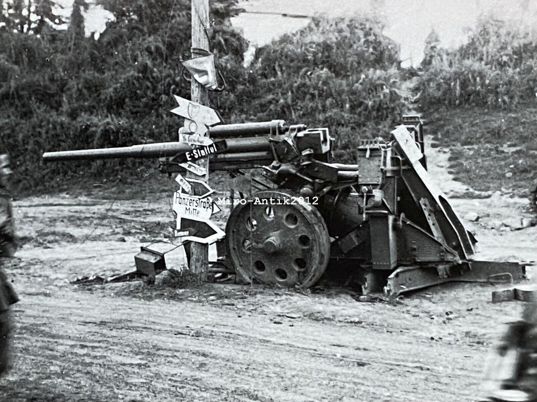 Foto, Wk2, Schilderwald, Panzerstraße Mitte, Juli 1941, Russland.