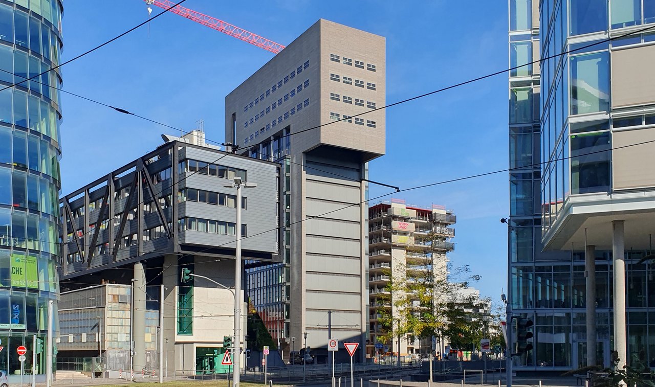 20250907-165916-Shift-N.jpg