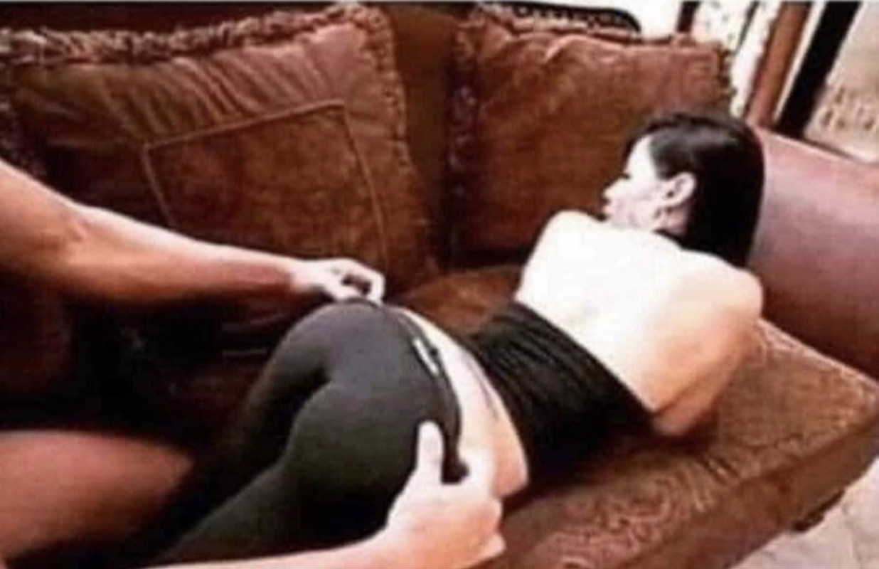 A8CD573B-EEF6-4E7C-A257-CBD2D1646C1A