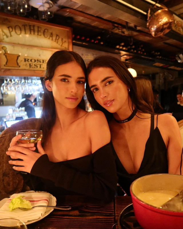 [Εικόνα: a-much-needed-girl-dinner-elisha-v0-izg5wtzyv2dc1.jpg]