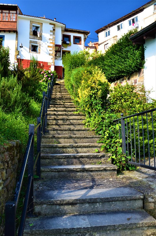 LASTRES-1-9-2017-ASTURIAS - LOS PUEBLOS MÁS BONITOS DE ESPAÑA (LISTA OFICIAL)-2010/2023 (59)