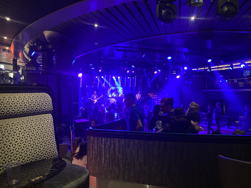 96B838B5-6DE6-4064-A574-CF34D2392AA6