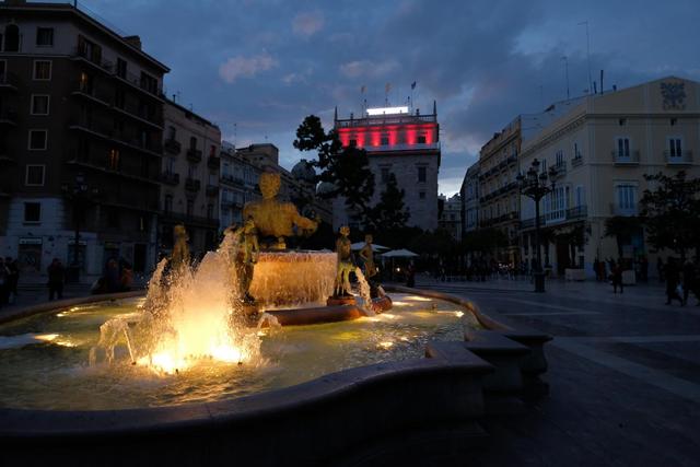 VALENCIA en un fin de semana - Blogs de España - Domingo 31/12: Centro de Valencia y Fin de Año en la Plaza del Ayuntamiento (49)