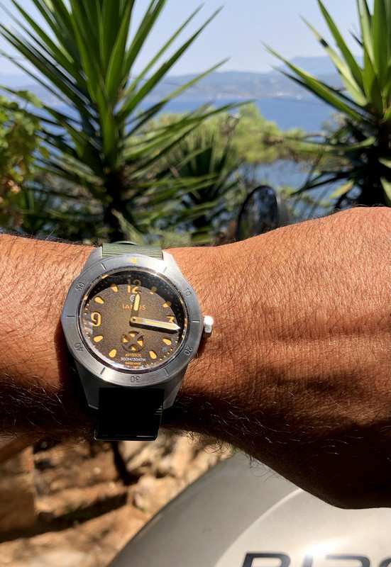 B2B44DBD-EFA0-4988-8E2B-F10CC64AB3BE