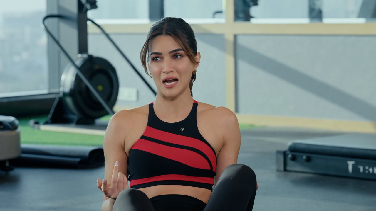 [Image: Fit-With-Sophie-Kriti-00-21-08-07-Still016.jpg]