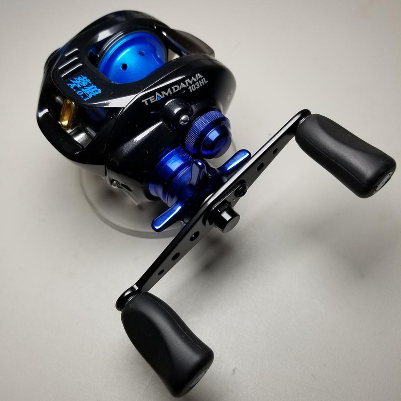 This Fishing Reel Doesn't SUCK!!! (DAIWA Spinning Reel Review