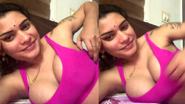 Resmi R Nair Live on Webcam