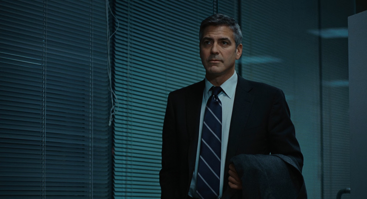 Up in the Air (2009).mkv_snapshot_00.45.03_[2018.01.27_00.14.52]