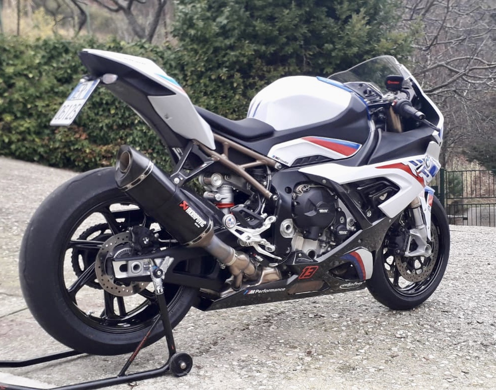 F4D48B30-A653-4B1B-AE6E-FB497AE51967