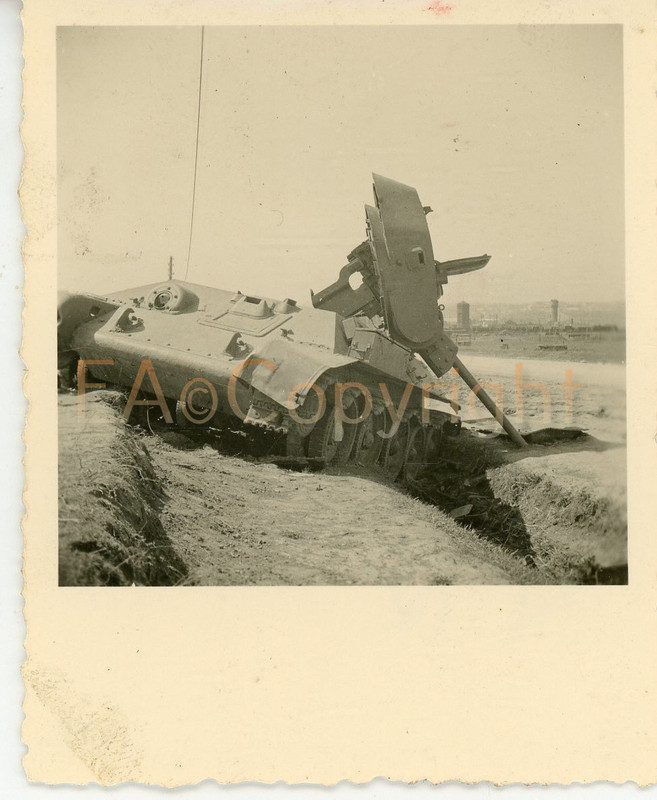 Russland Ukraine Panzer Tank Kämpfe T-34 Foto