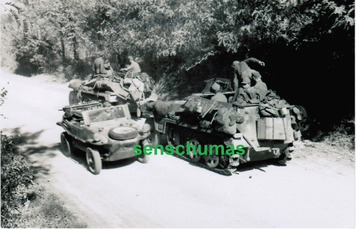 Schwimmwagen u. Sd.Kfz. 250. Panzer-Aufklärungs-