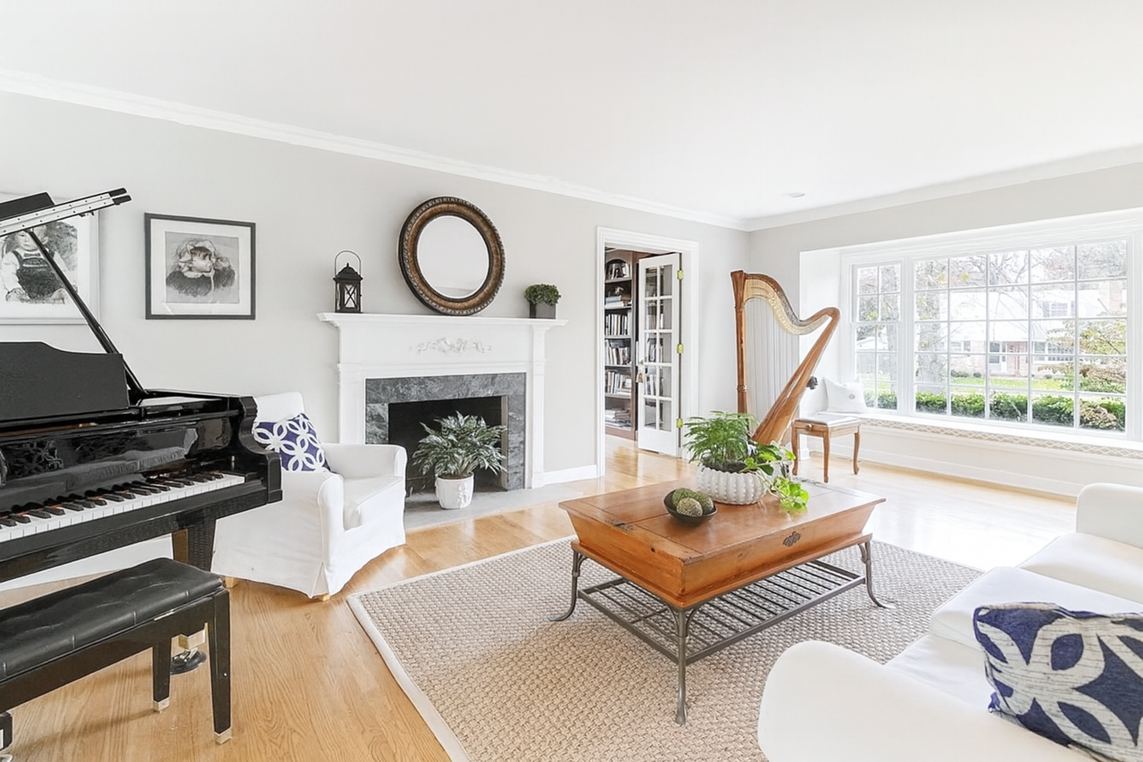 Bright Chicago real estate interior photography