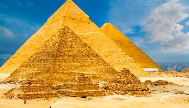 5 Reasons the Great Pyramid is a Wonder of the World