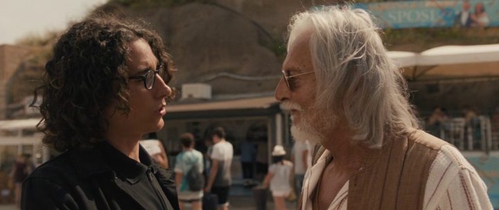 vlcsnap-2024-06-14-22h34m21s114