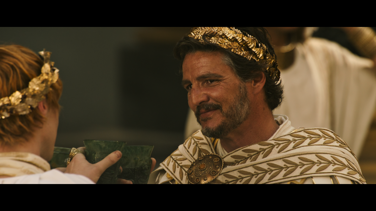 Gladiator-II-2024-WEB-DL-2160p-HDR-DV-P8-2x-Ukr-Eng-Hurtom-mkv-snapshot-00-24-28-2025-01-13-15-18-07