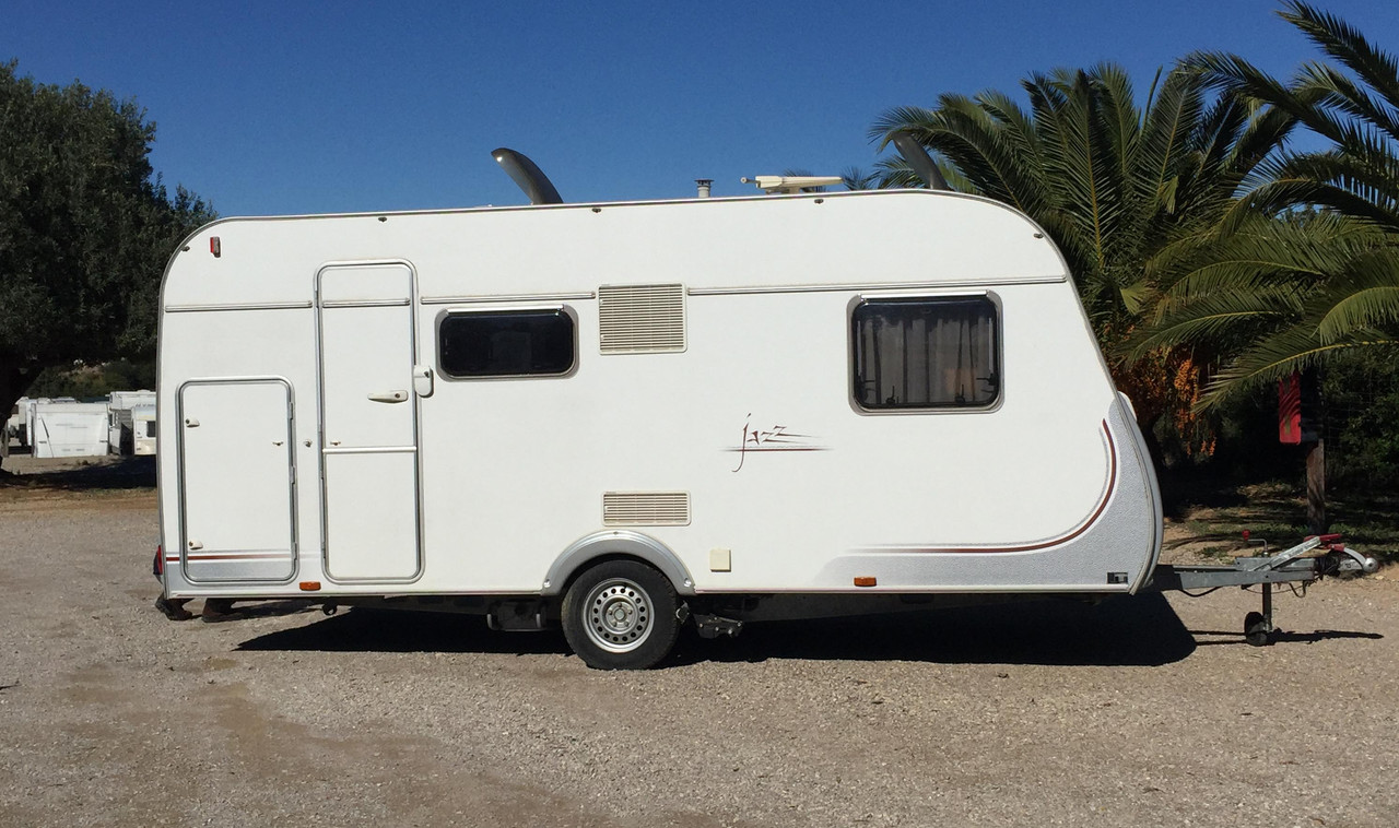 CFAAB9FD-39F9-41E7-A4B8-FF6F7444464D