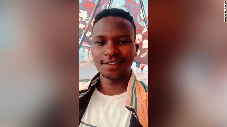 En Brasil miles exigen justicia para inmigrante congoleño asesinado a golpes