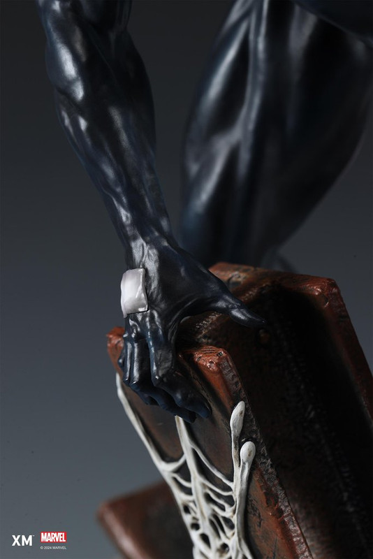 Premium Collectibles : Symbiote Spider-Man 1/4 Statue  9