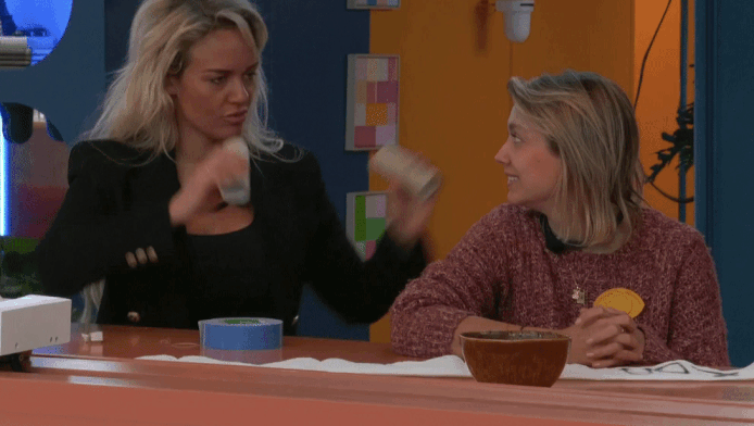 ashleypleerollen.gif