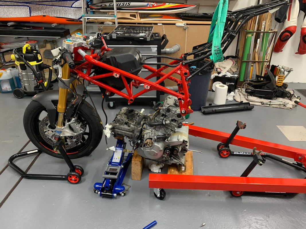 56304028380__4A85C938-D06D-4964-82FB-00C43997E080