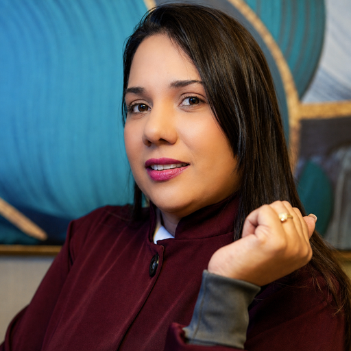Dra. Nathalie Menezes Campos