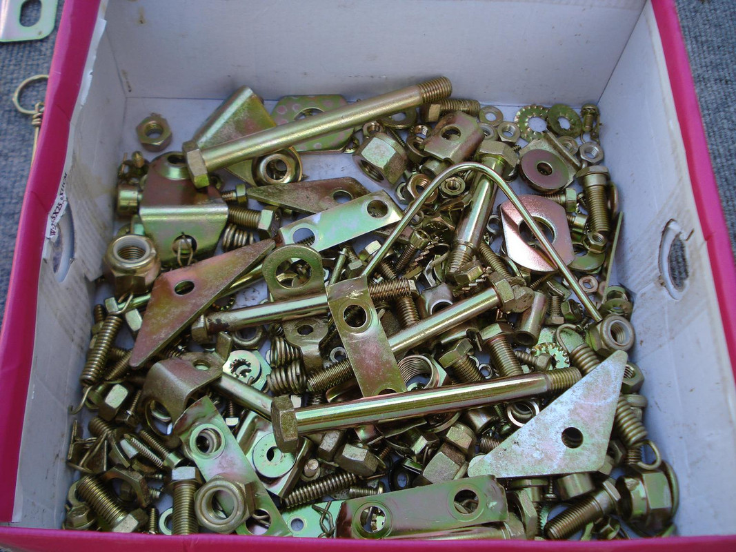 473 Détail visserie