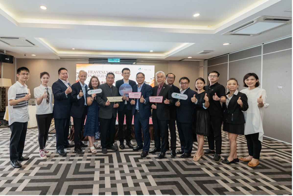 0A500105-22D0-4561-9A96-C3B9F5143123