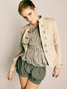 emma-watson-company-september-2011-005