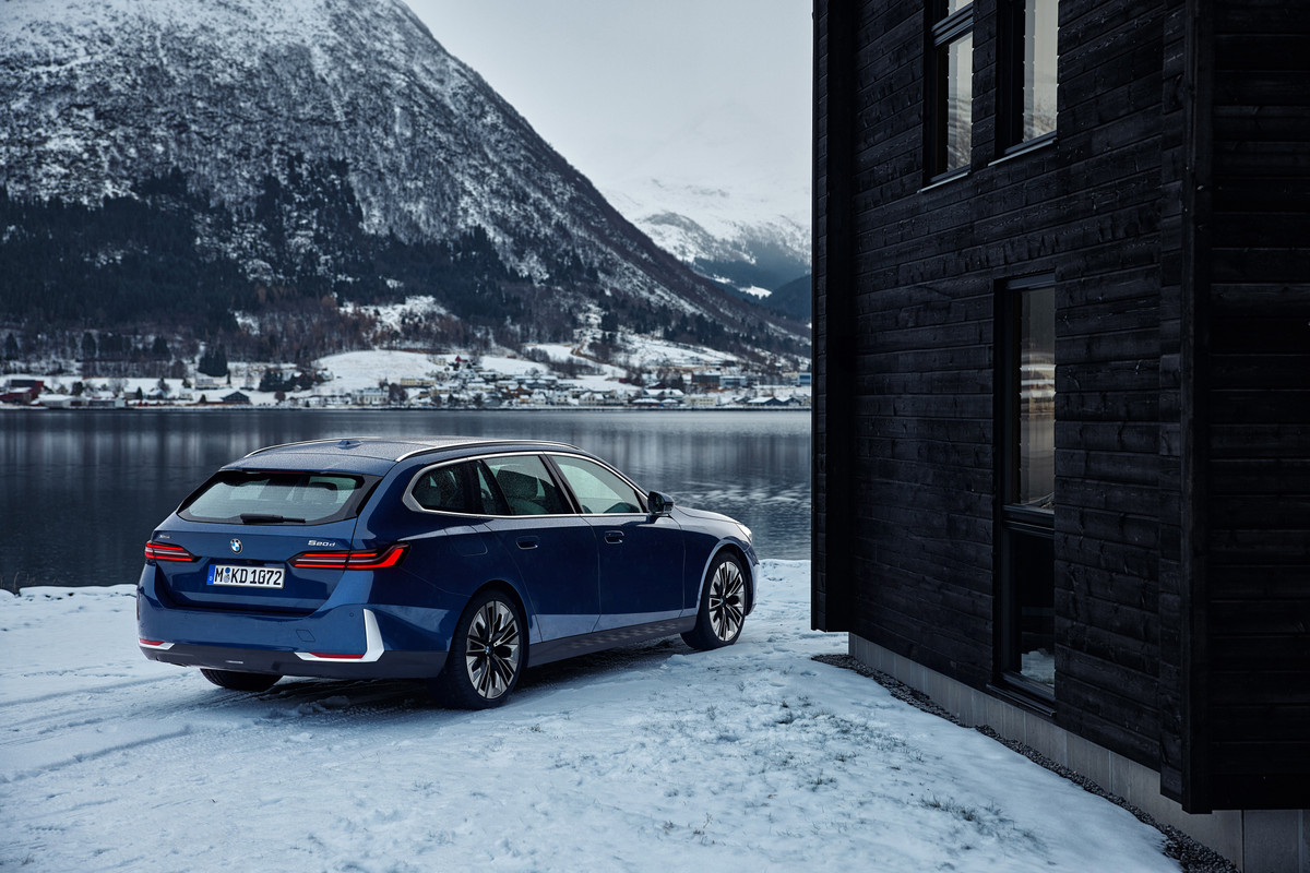 P90537367_highRes_the-new-bmw-520d-xdr
