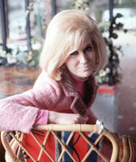 dusty-springfield-b22