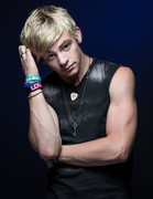 Ross-Lynch-superficial-guys-121