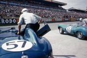 24 HEURES DU MANS YEAR BY YEAR PART ONE 1923-1969 - Page 45 58lm57-Jaguar-D-Type-Maurice-Charles-John-Young-12