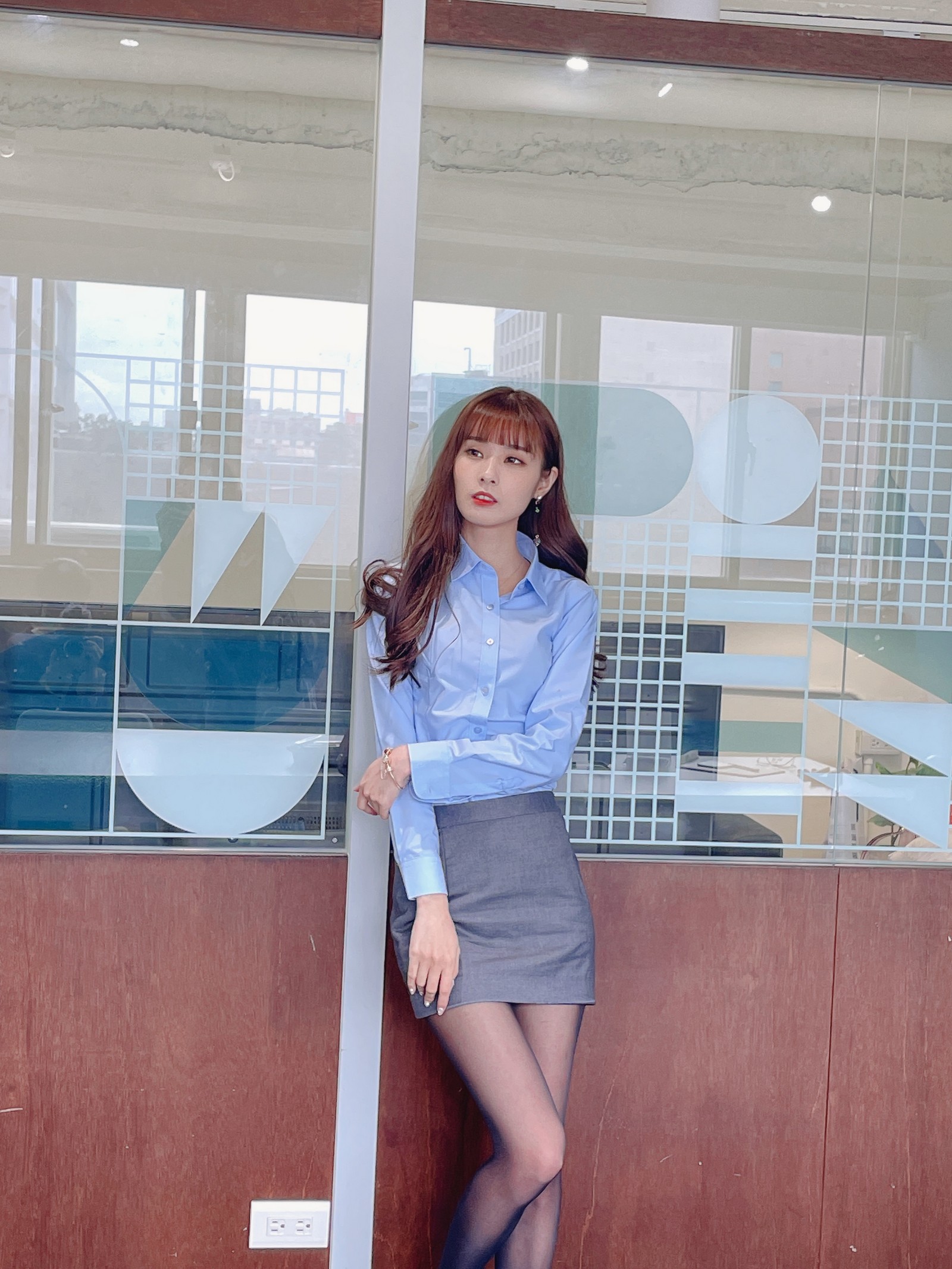 泥泥汝 OL 女郎 B 主题 写真＋视频合集｜高人气职业风作品（350P｜12V｜840MB）插图6