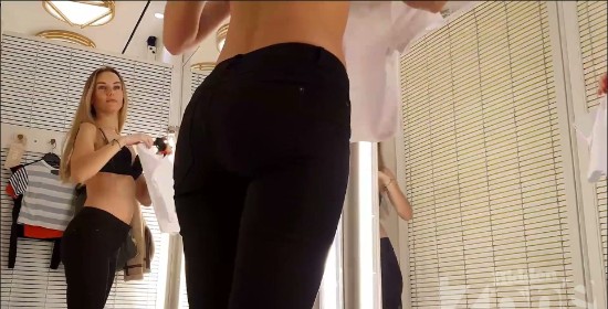 [Image: Voyeur47375123223.jpg]