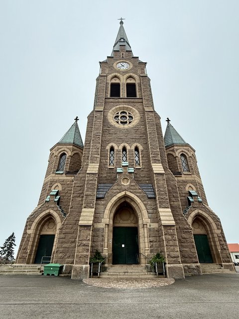 [Linked Image from i.postimg.cc]