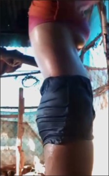[Image: Voyeur9235141131.jpg]