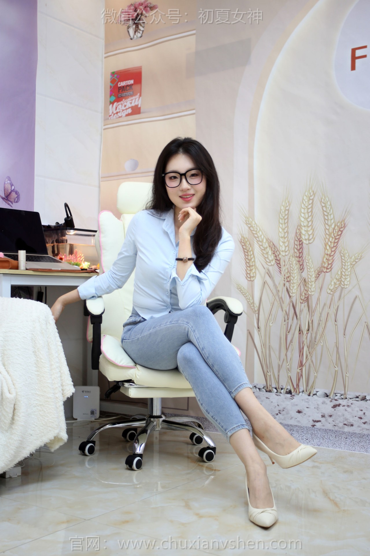 夏小小nude《初夏女神》写真，室内的，清新与优雅的双重享受插图6