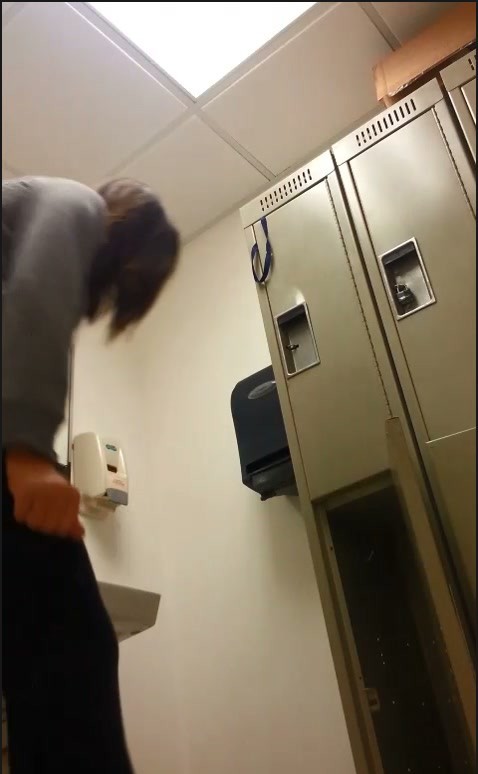 [Image: Voyeur4855154238.jpg]
