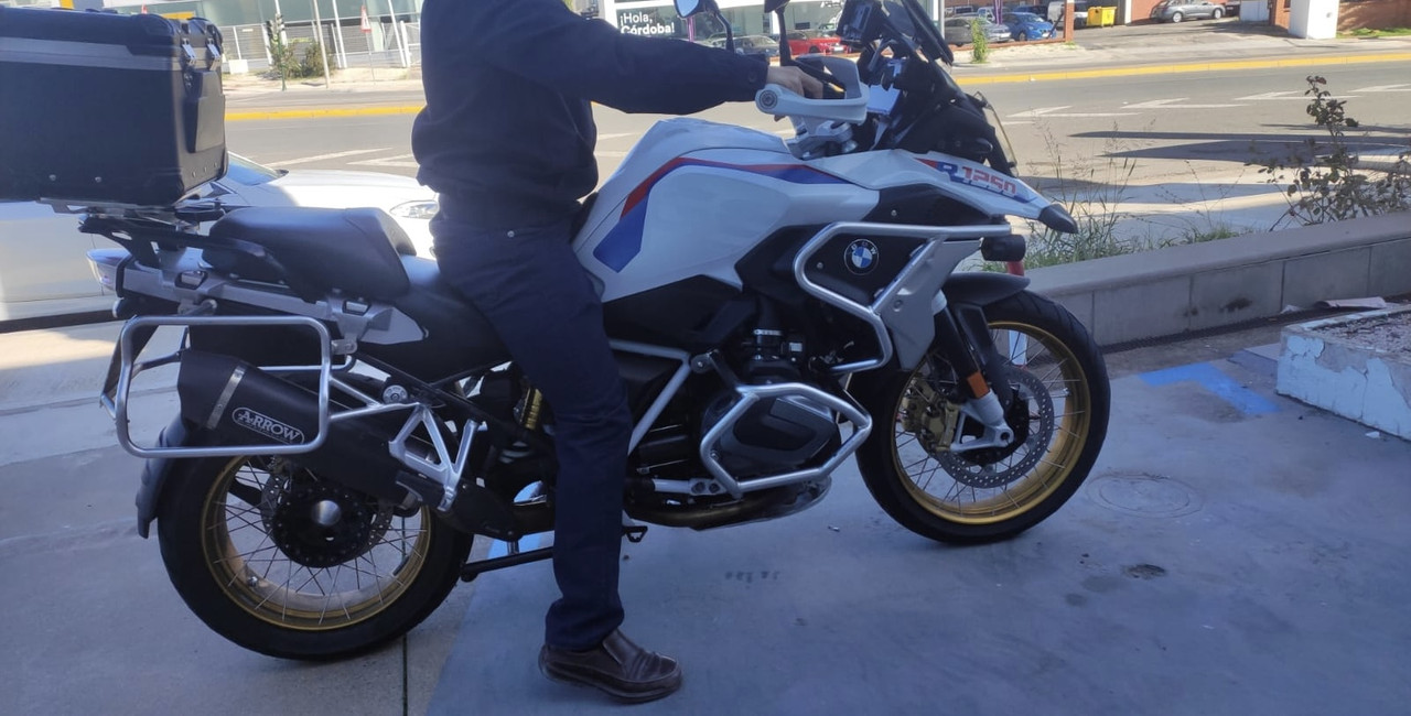 5596F280-F3B1-4B18-A0F0-32D8B6E3554E