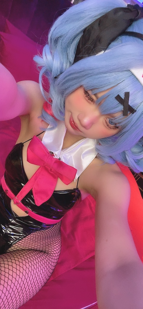 PoppaChan Miku Rabbit Hole Cosplay Pack – 168 Photos 18 Videos 1.28GB插图2