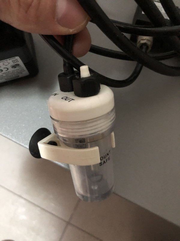 94A0E6EC-7B96-452B-A2AF-E19A1E561265