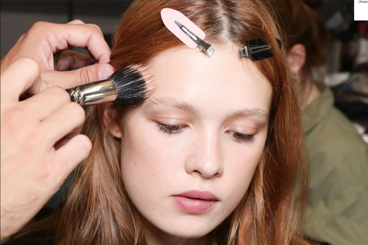 ¿Cómo aplicar maquillaje en barra?