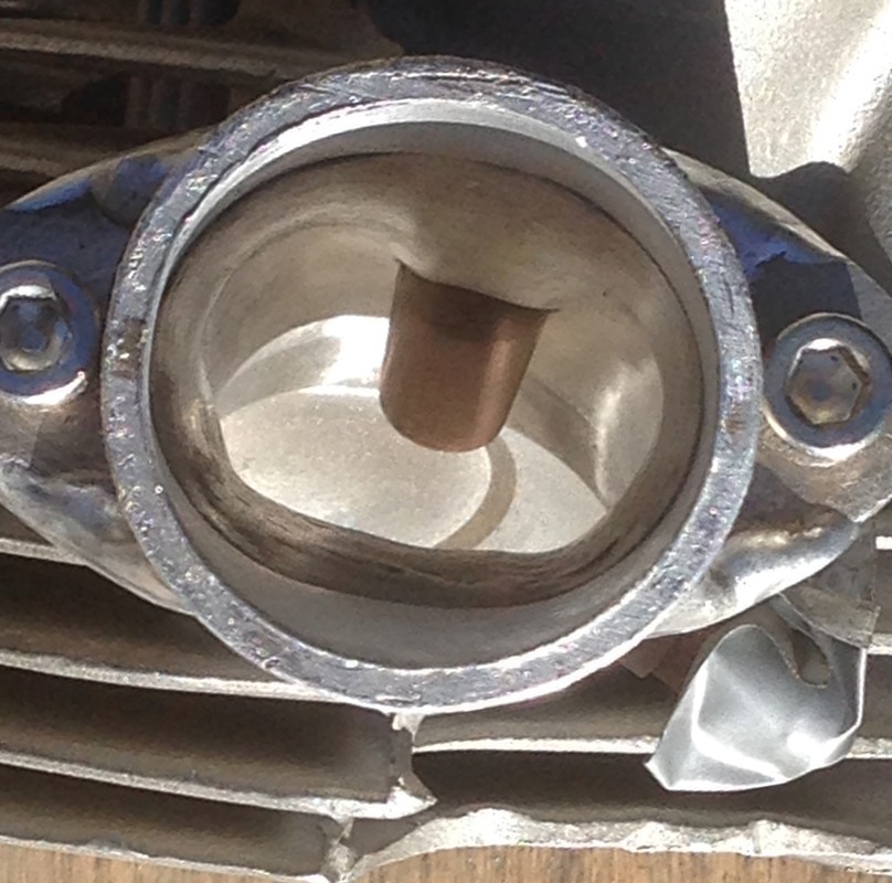 Intake manifold and port