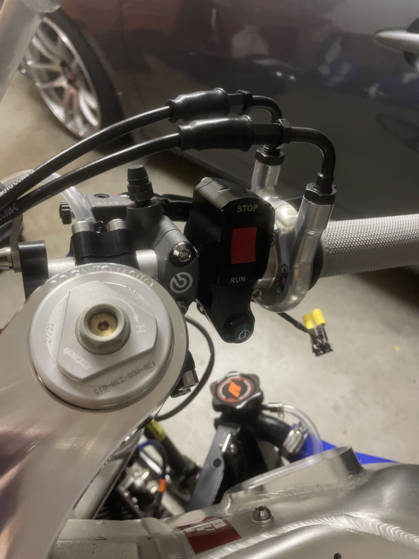 E20DBB5F-DD6C-4DE0-ADFC-0047870B354B